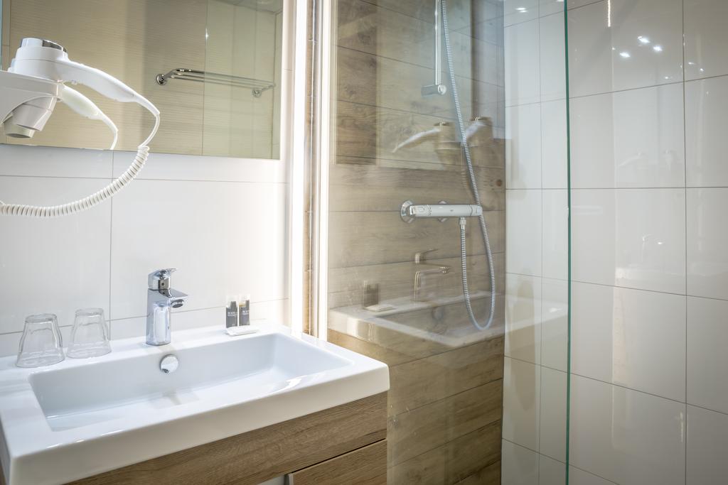 Badhotel Renesse Badhotel Renesse