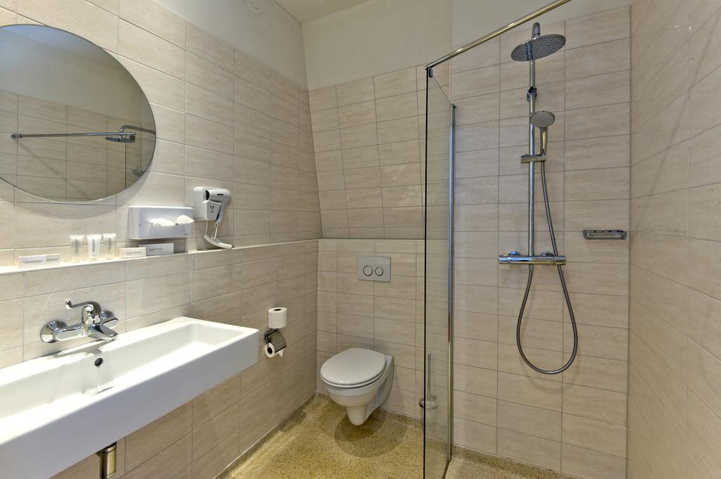Ambassador City Center Hotel Haarlem Ambassador City Center Hotel Haarlem